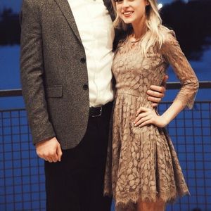 FREE PEOPLE beige lace dress